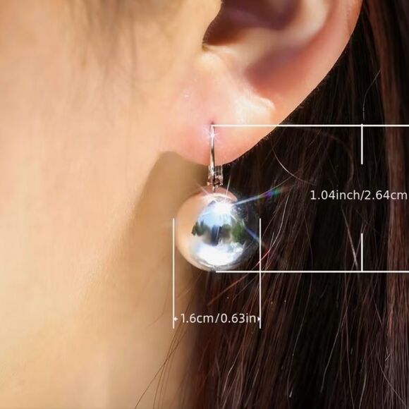 🩶 NEW Elegant Silver Ball Drop Earrings 🩶 - Picture 5 of 5